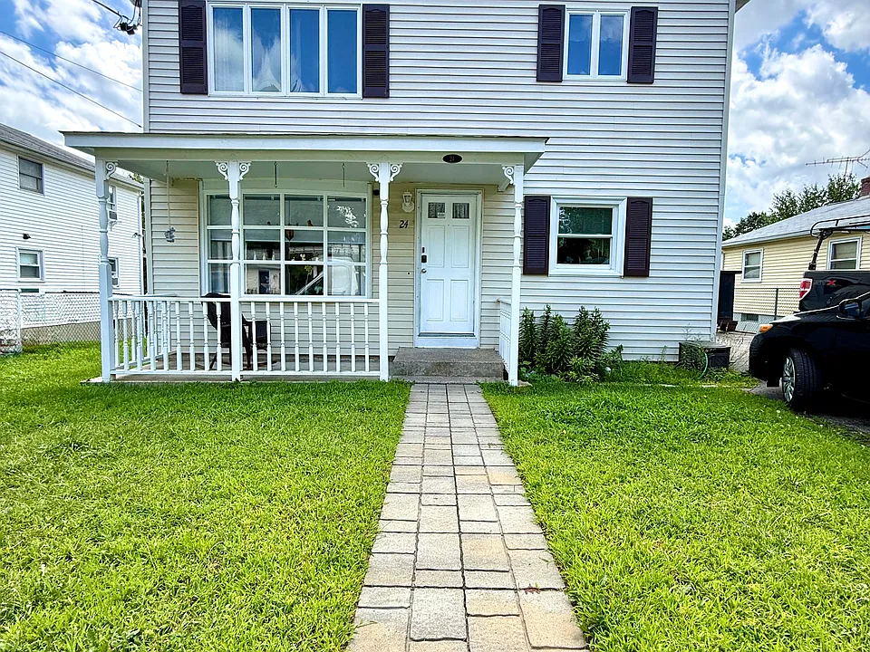 24 Morris Ave #2