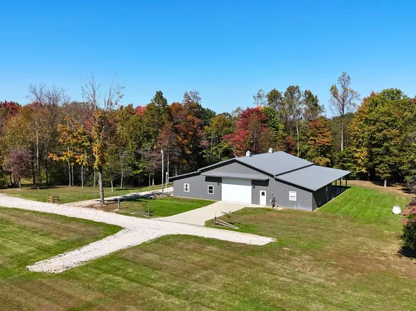 14485 Dover Hill Rd, Loogootee, IN 47553