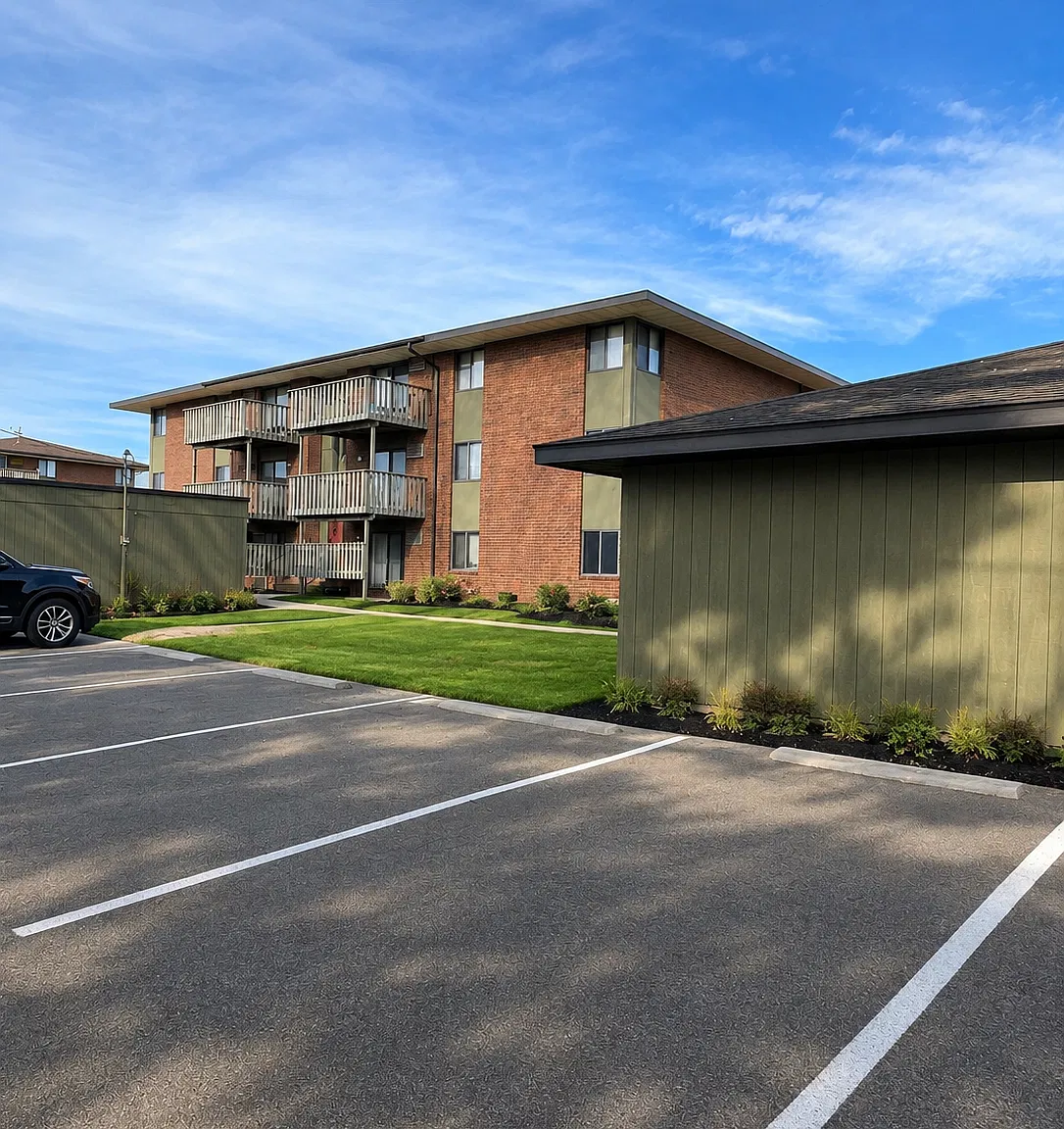 Lakeview Apartments — Photo 1