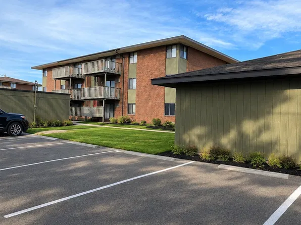 Lakeview Apartments