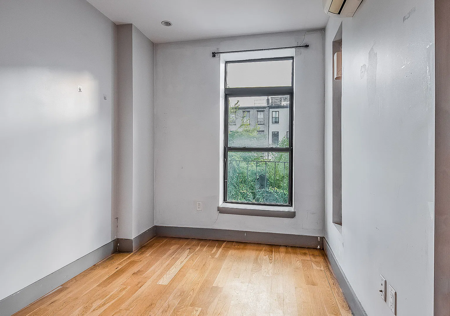 1000 Fulton Street — Photo 4