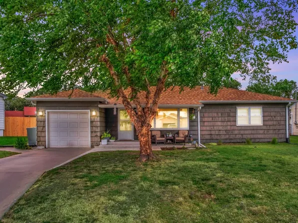 1104 Allison St, Newton, KS 67114
