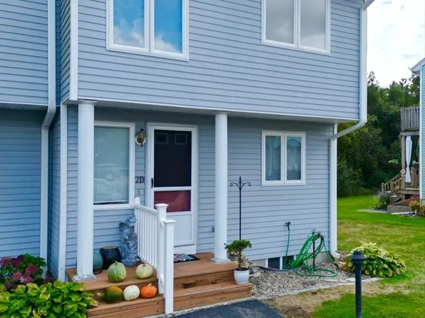 2743 Cranberry Hwy APT 2D, Wareham, MA 02571