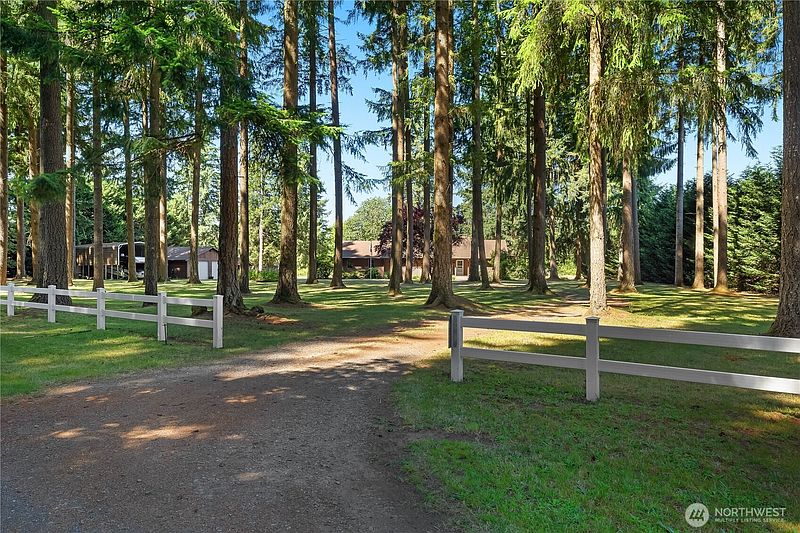 2nd image of 18121 Mi Lane SW