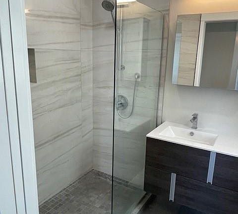 3rd image of 2-4006 21st St #2
