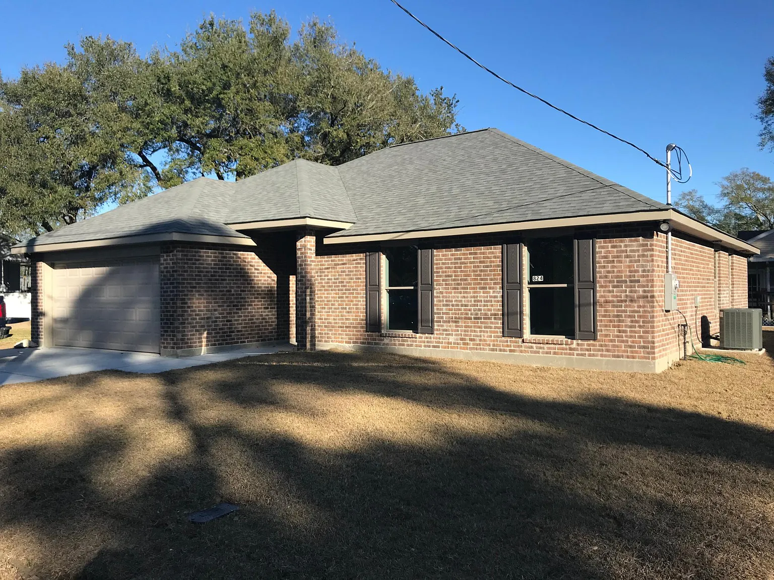 2521 Roosevelt Blvd — Photo 2