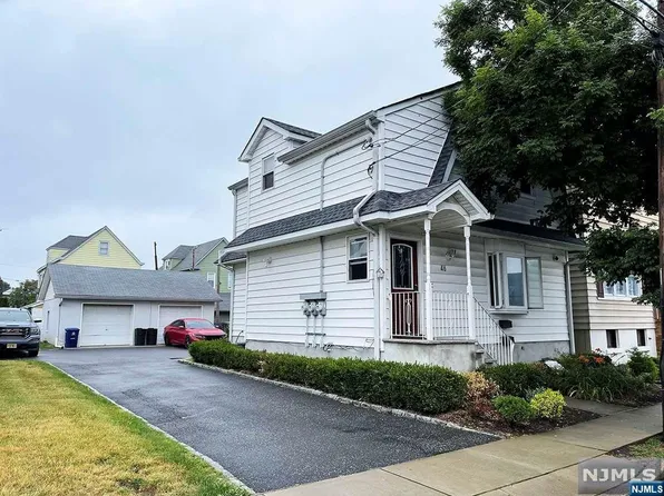 46 Hathaway St, Wallington, NJ 07057