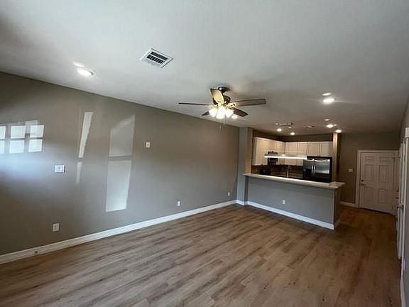 4th image of 5262 Ella Blvd #601A