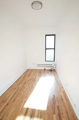 Rented by Harris Philip NYC | media 49