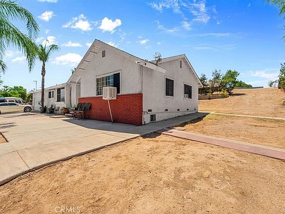3rd image of 9550 52nd St