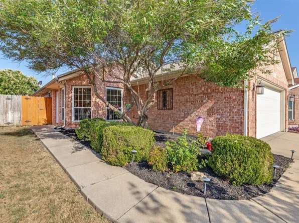 6509 Regina Dr, Fort Worth, TX 76131