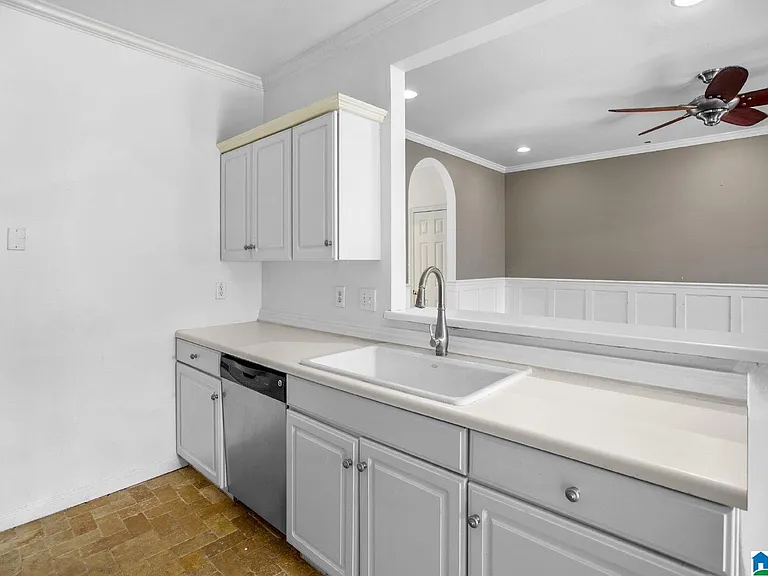 428428 Cambrian Ridge Trl — Photo 35