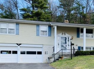 1042 Circle Dr, Palmer, MA 01069