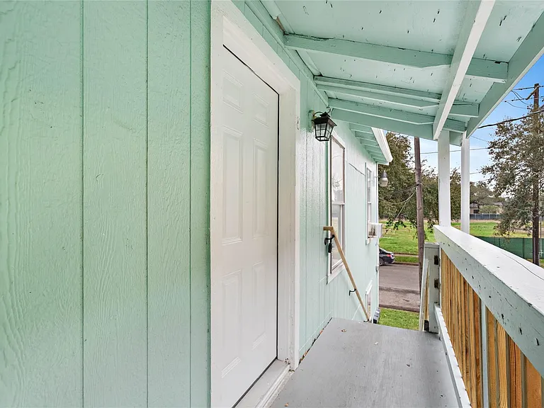 3116 Avenue L #8 — Photo 8