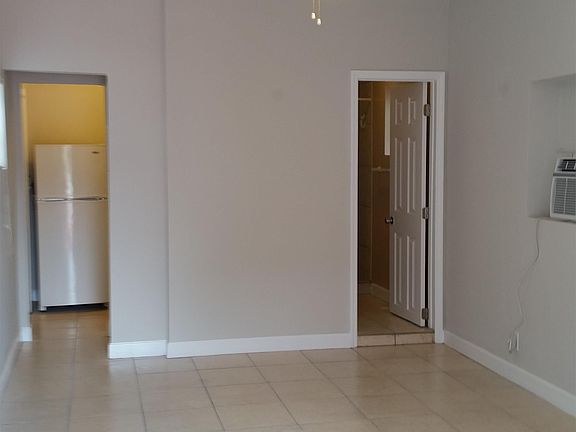 5th image of 554-556 NE 68 St #3