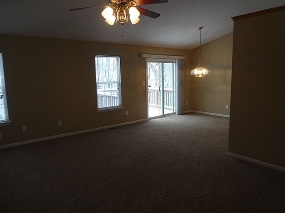 2nd image of 534 Charnwood Pkwy