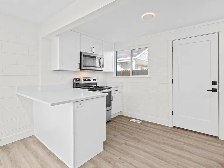 2263 S Lake St #4 — Photo 6