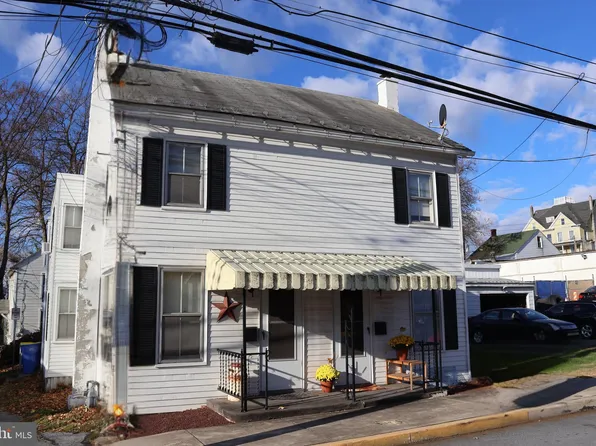 333 & 335 N Catherine St, Middletown, PA 17057