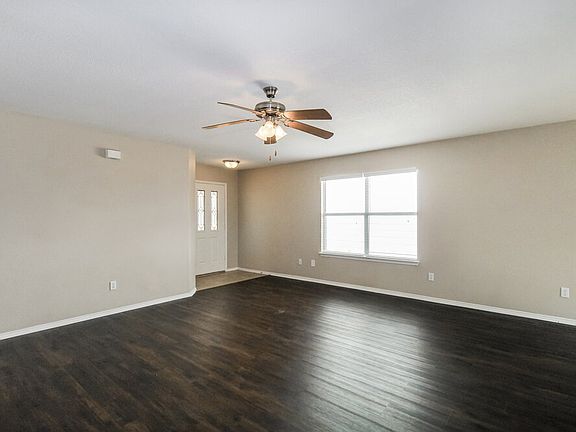 4th image of 348 Dakota Ridge Dr