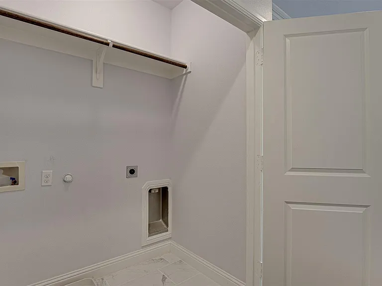 8447 Jacobs St — Photo 24