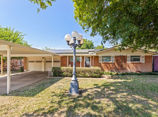 4521 Roxie St, Haltom City, TX 76117