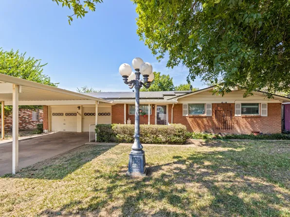 4521 Roxie St, Haltom City, TX 76117