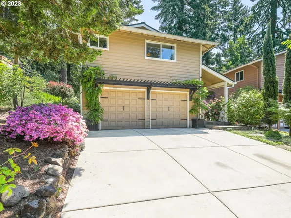 6726 Partridge Cir, Gladstone, OR 97027