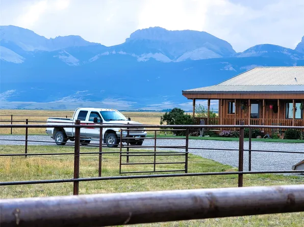 1135 Blackleaf Rd, Choteau, MT 59422