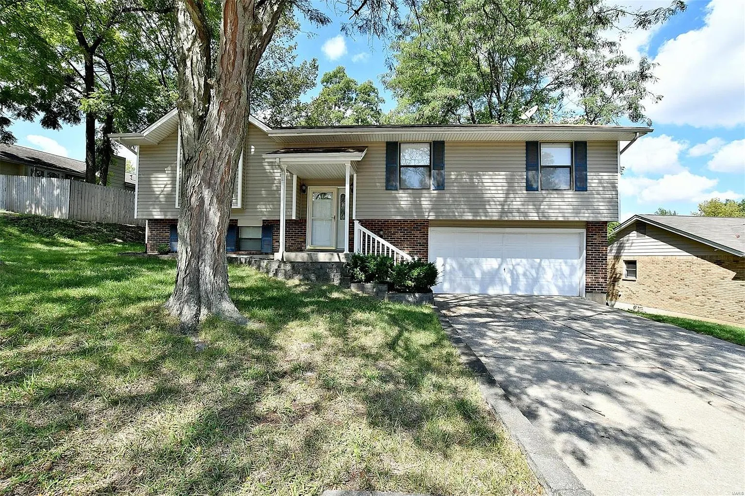 2265 Graystone Dr photo 1