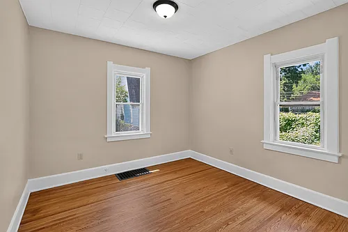 149 University Blvd #LOWER — Photo 11