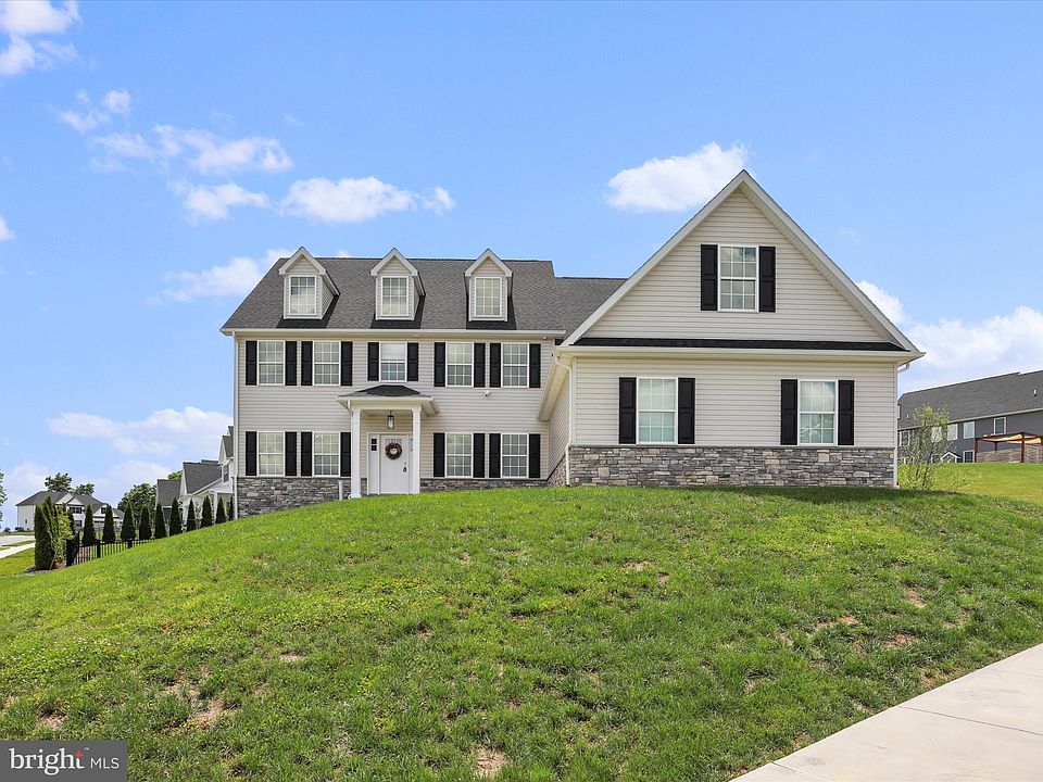 1st image of 368 Delanie Dr