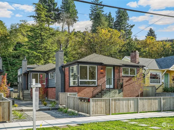 2566 56th Avenue SW, Seattle, WA 98116