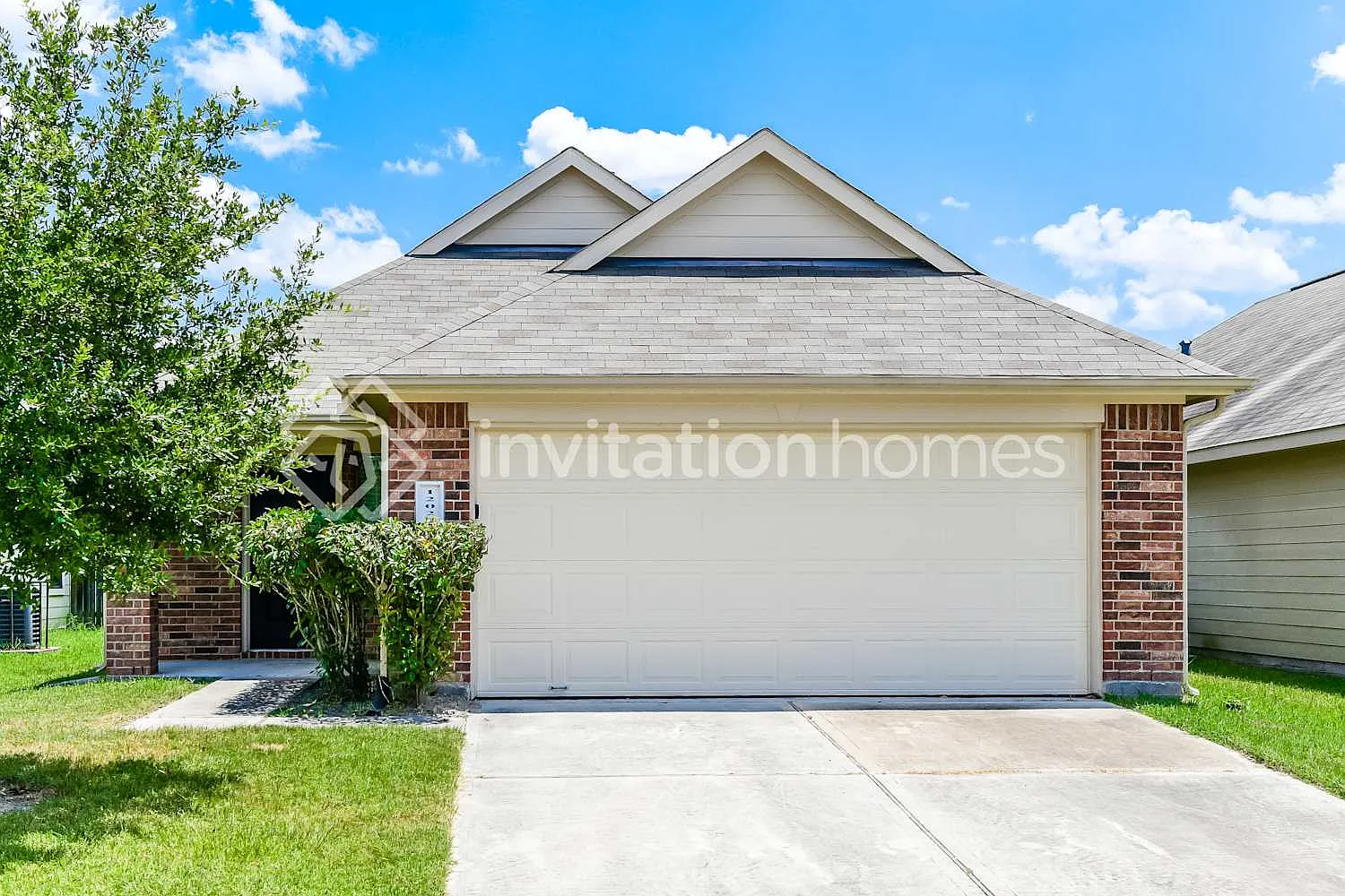 12022 Gregory Crossing Way Houston, TX 77067 — Photo 1