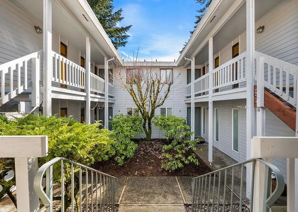 1471 Rainier Ct #3