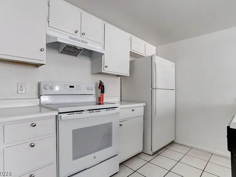 4269 Stewart Ave #1 — Photo 11