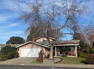 1402 Canterbury Dr #A, Fairfield, CA 94533