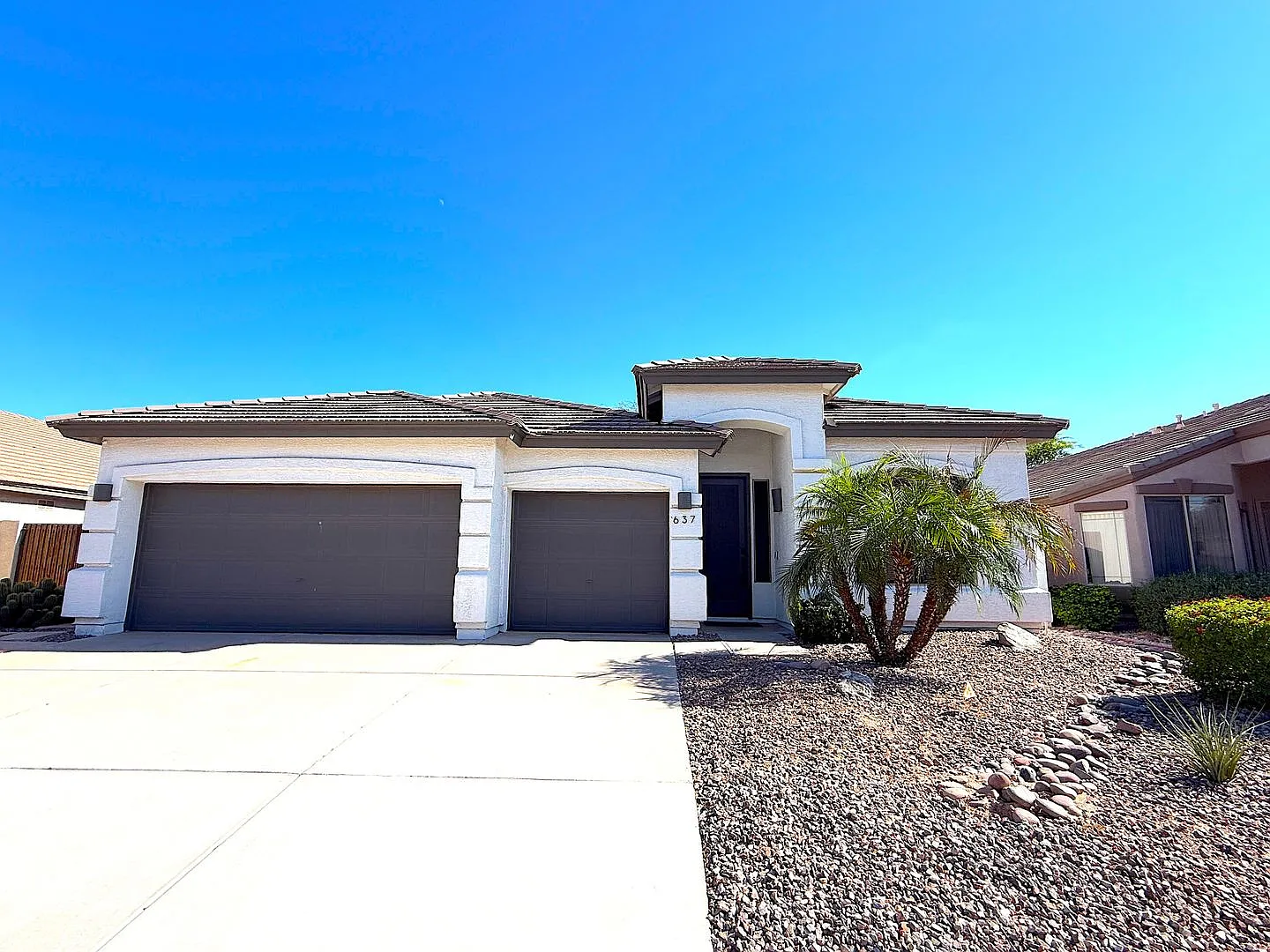 Discover your Chandler Dream home! - 3b 2ba + Den! — Photo 3