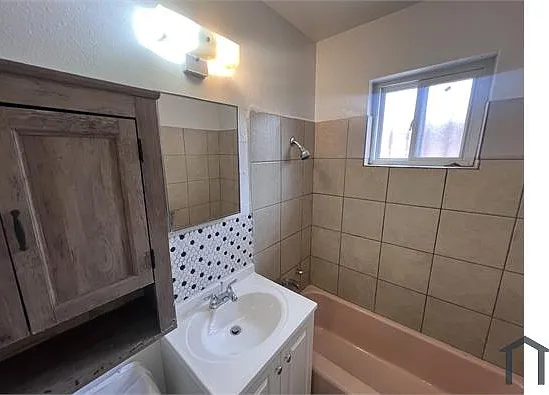 3413 Ross Ave SE #D — Photo 20