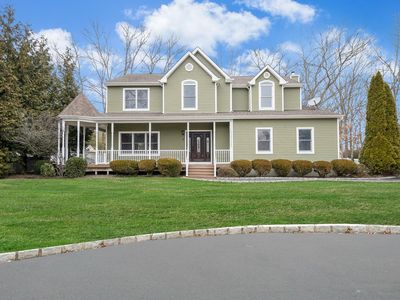 7 Phoenix Avenue, Port Jefferson Station, NY, 11776
