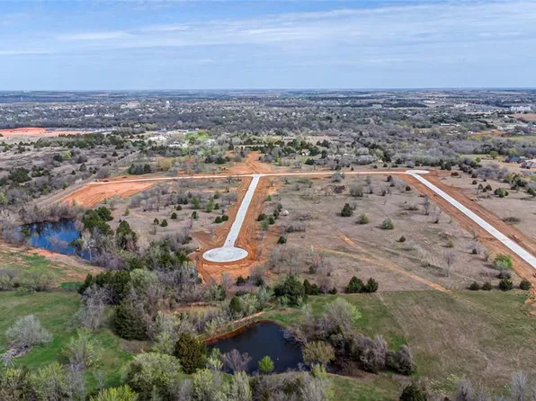 1853 Castle Dr Lot 19, Guthrie, OK 73044