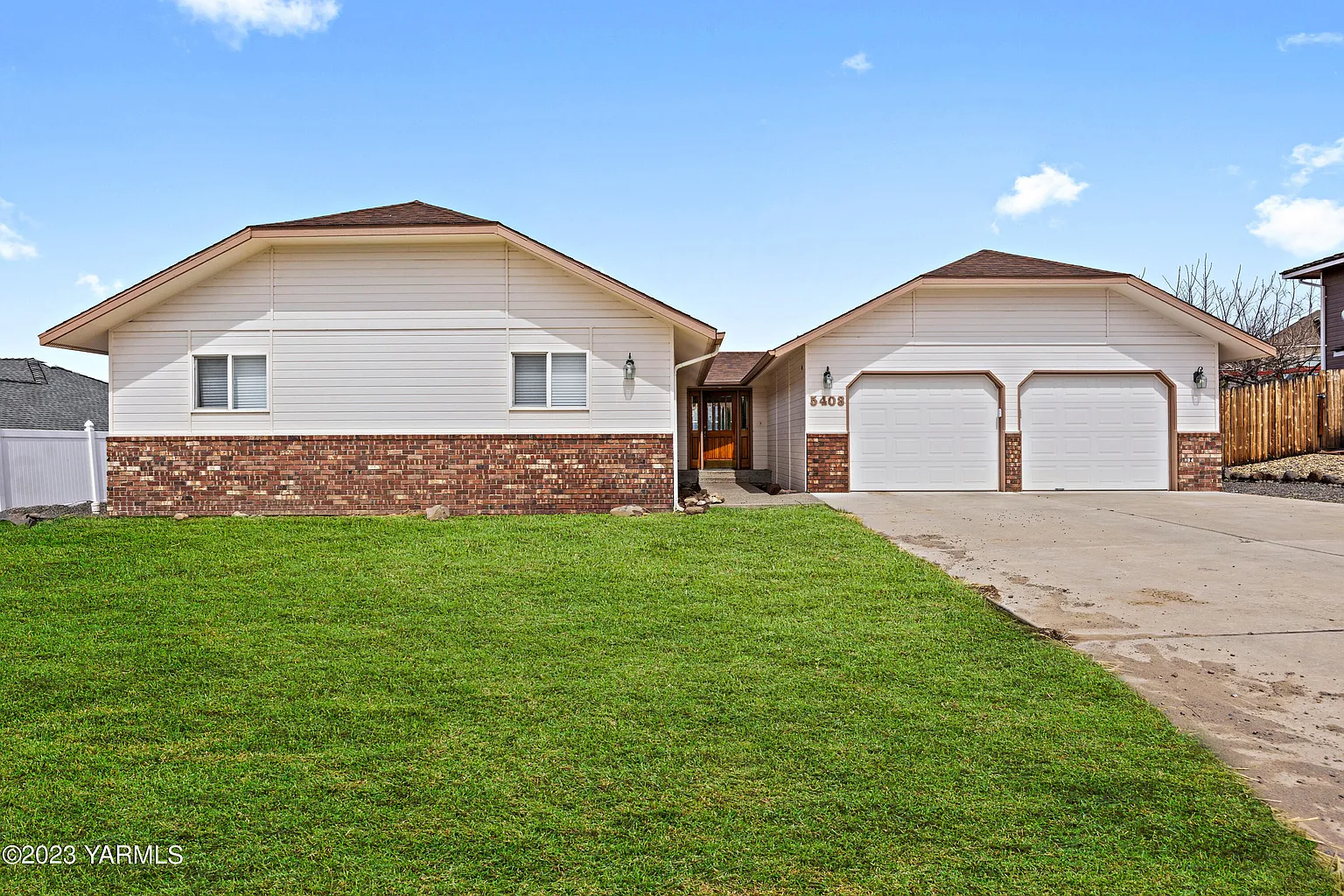 5403 Channel Dr photo 1