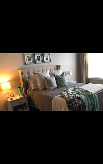 Queen or king size bed dresser and night tables will fit