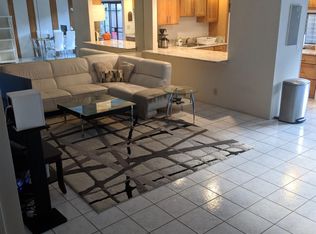 370 Haleloa Pl, Honolulu, HI 96821