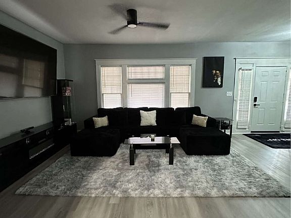 5th image of 27 N Linwood Ave