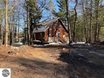 11628 White Pine Dr, Manistee, MI, 49660