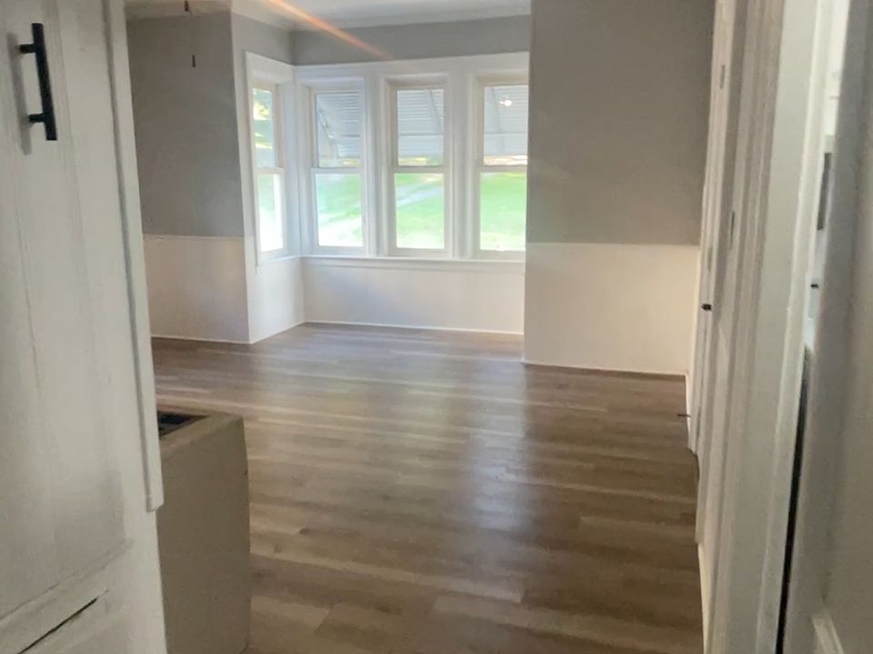1st image of 204 Hood St #1