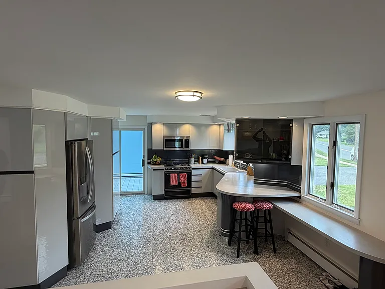 219 Sun Valley Dr — Photo 11