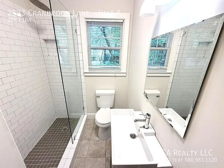 2523 Cranbrook Ln #A — Photo 7