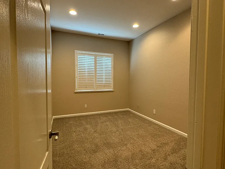 1900 Casterbridge Dr — Photo 39