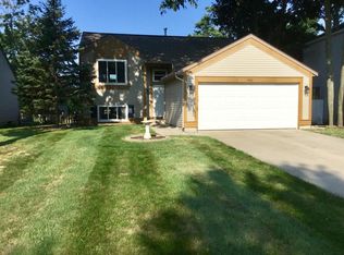 5501 Osborne Ave SE, Kentwood, MI 49548